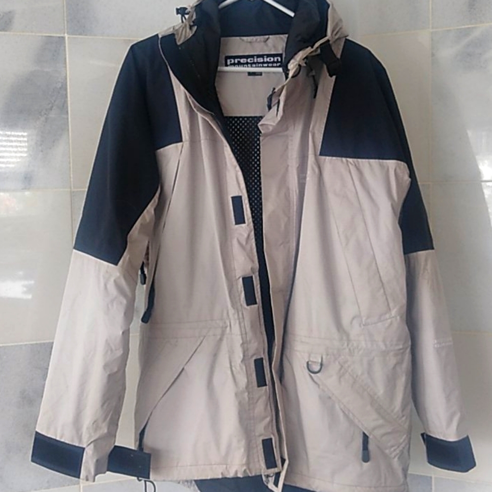 Precision mountainwear Ski jacket large Men's grey